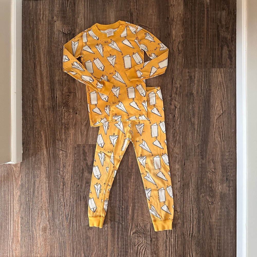 Hanna Andersson Paper Airplane Pajamas